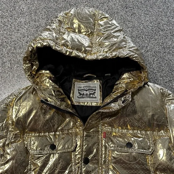Levi's Puffer Jacket Men's L Gold Bandana Paisley Quilted Hooded X2814 $225 - Picture 9 of 14